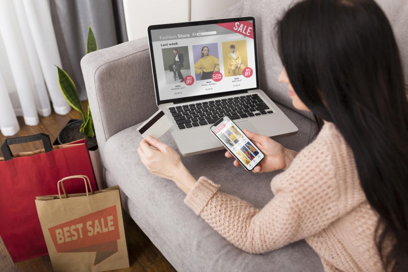 Website E-commerce: Pengertian, Jenis-Jenis, Manfaat, dan Kekurangan